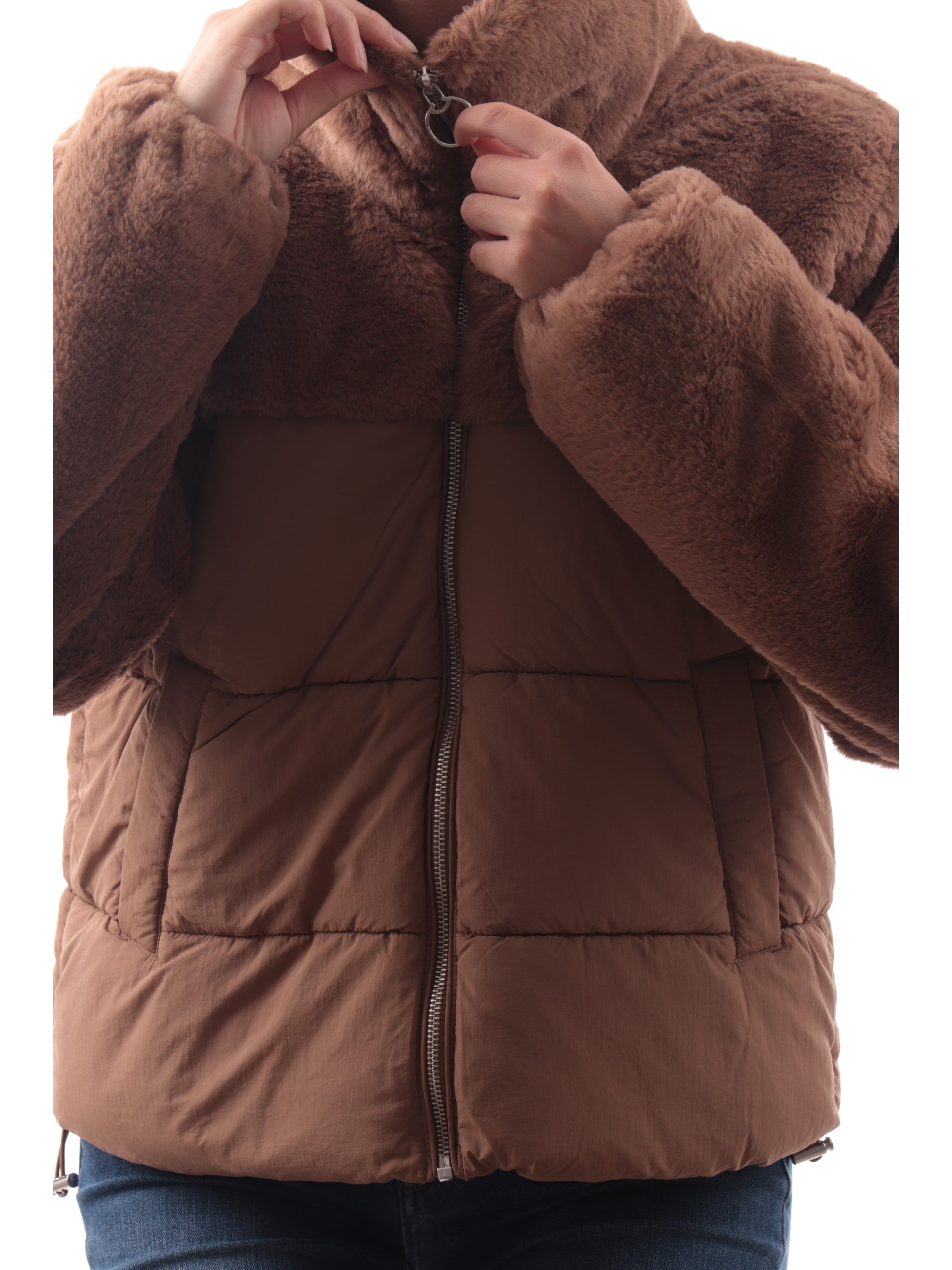 4557784a6ea6c558560978cff0f984298663423c