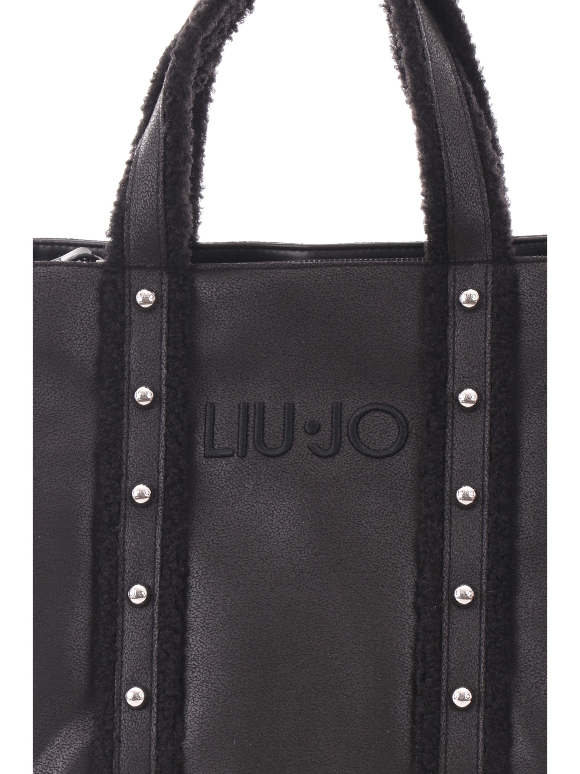 8e8ccabb243b531f66c21bafeec2c3562c104a9f