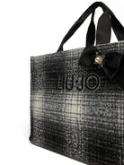 cefb036bbcd77d5f87609bb0641f14d70ec79ca8