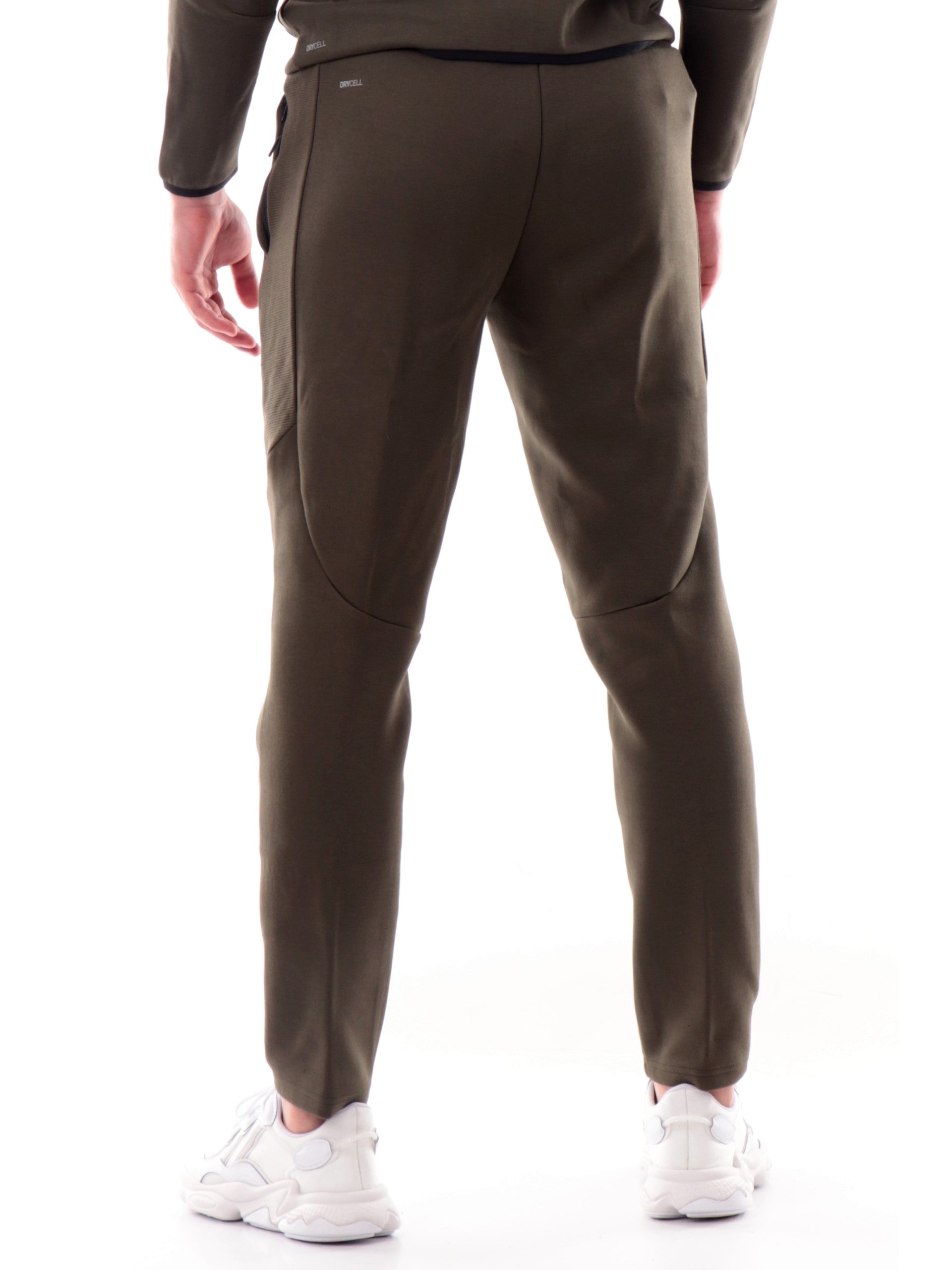 ef9e2c74e95f2440e6b3ecf30f8fc89d89b7e6f9