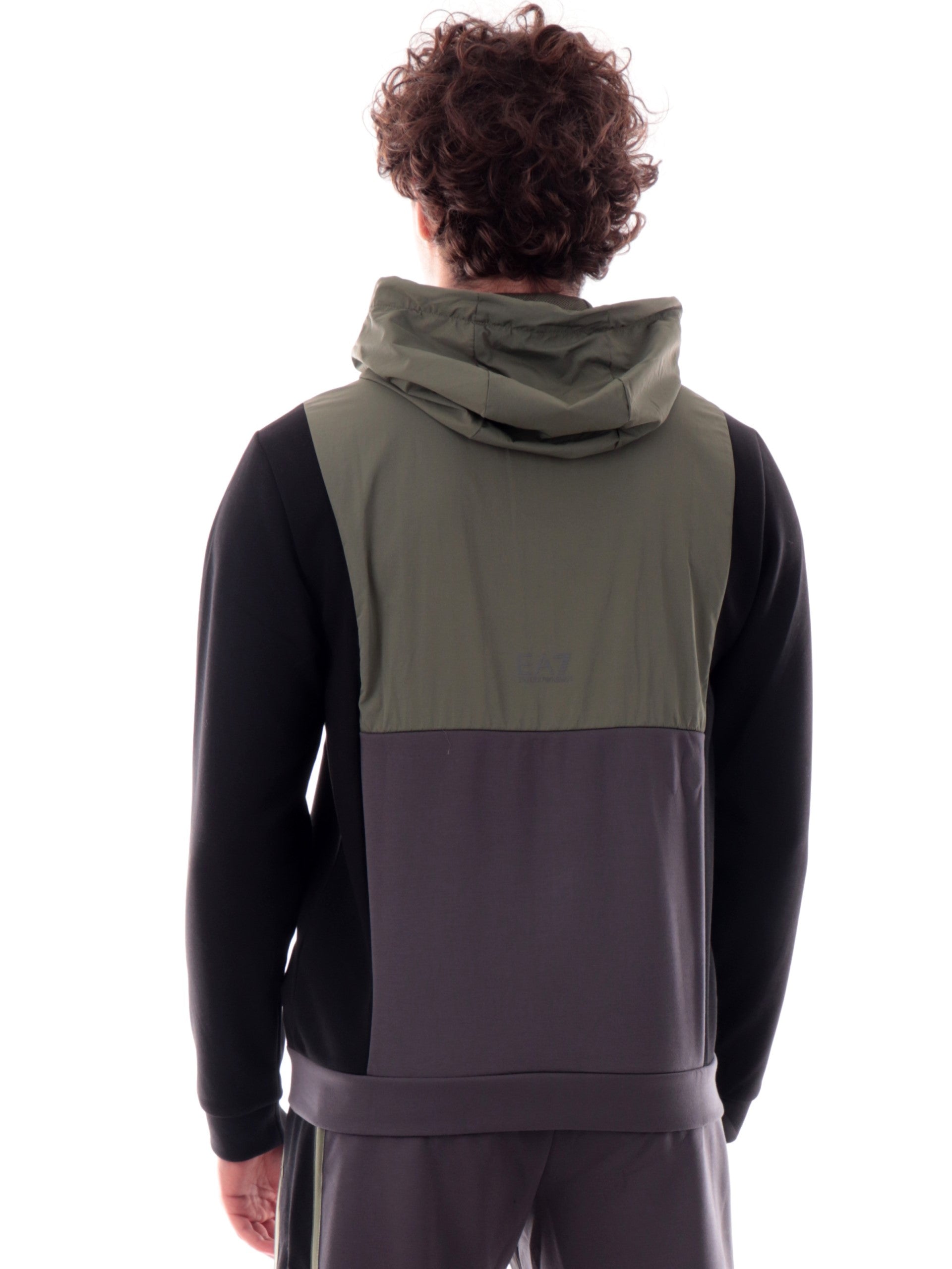 783caa95788877414cef8092e686f6d98d9bbe0c