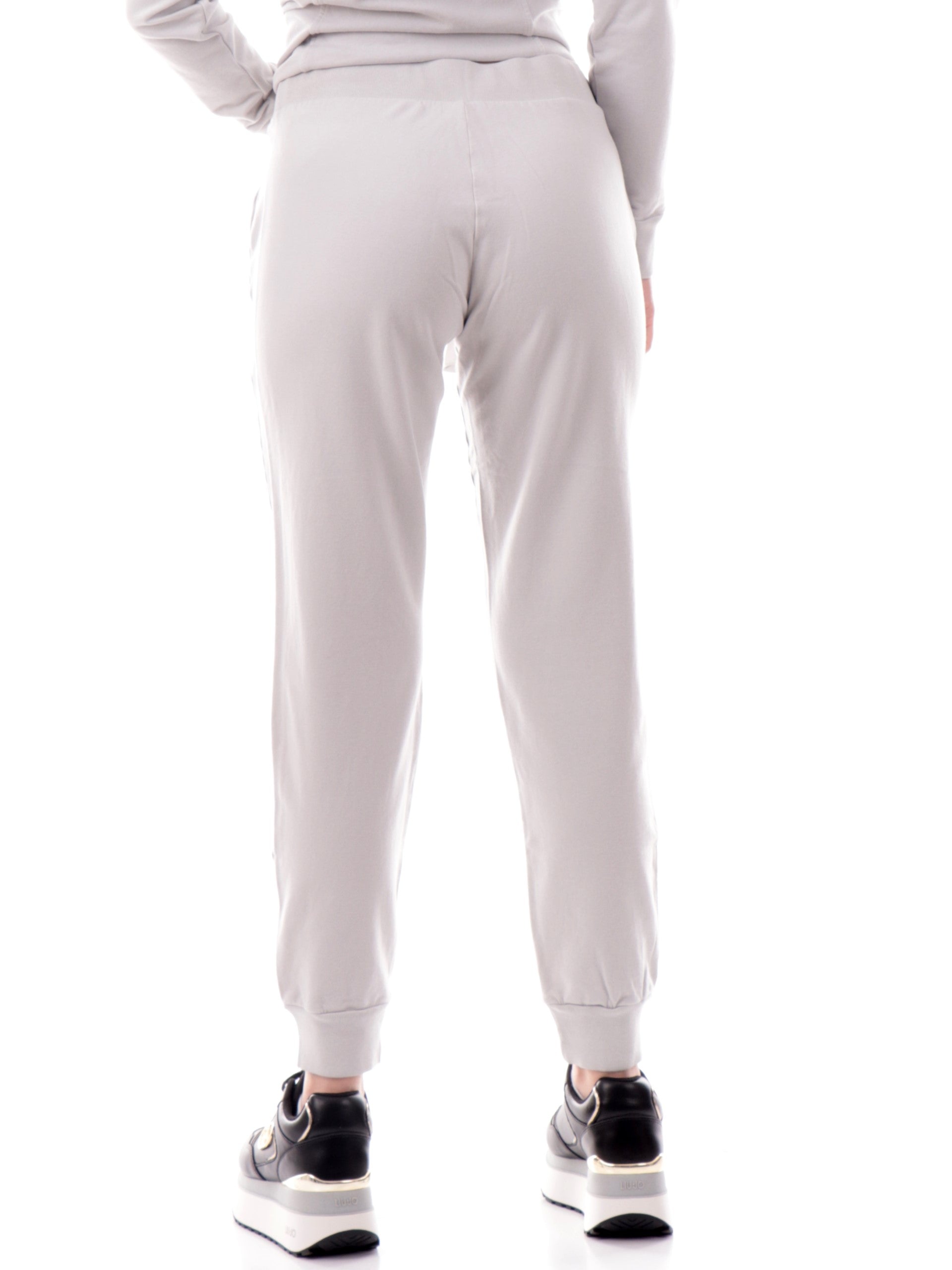 c91af6215bc1bc1160cd901193333a4173f29263