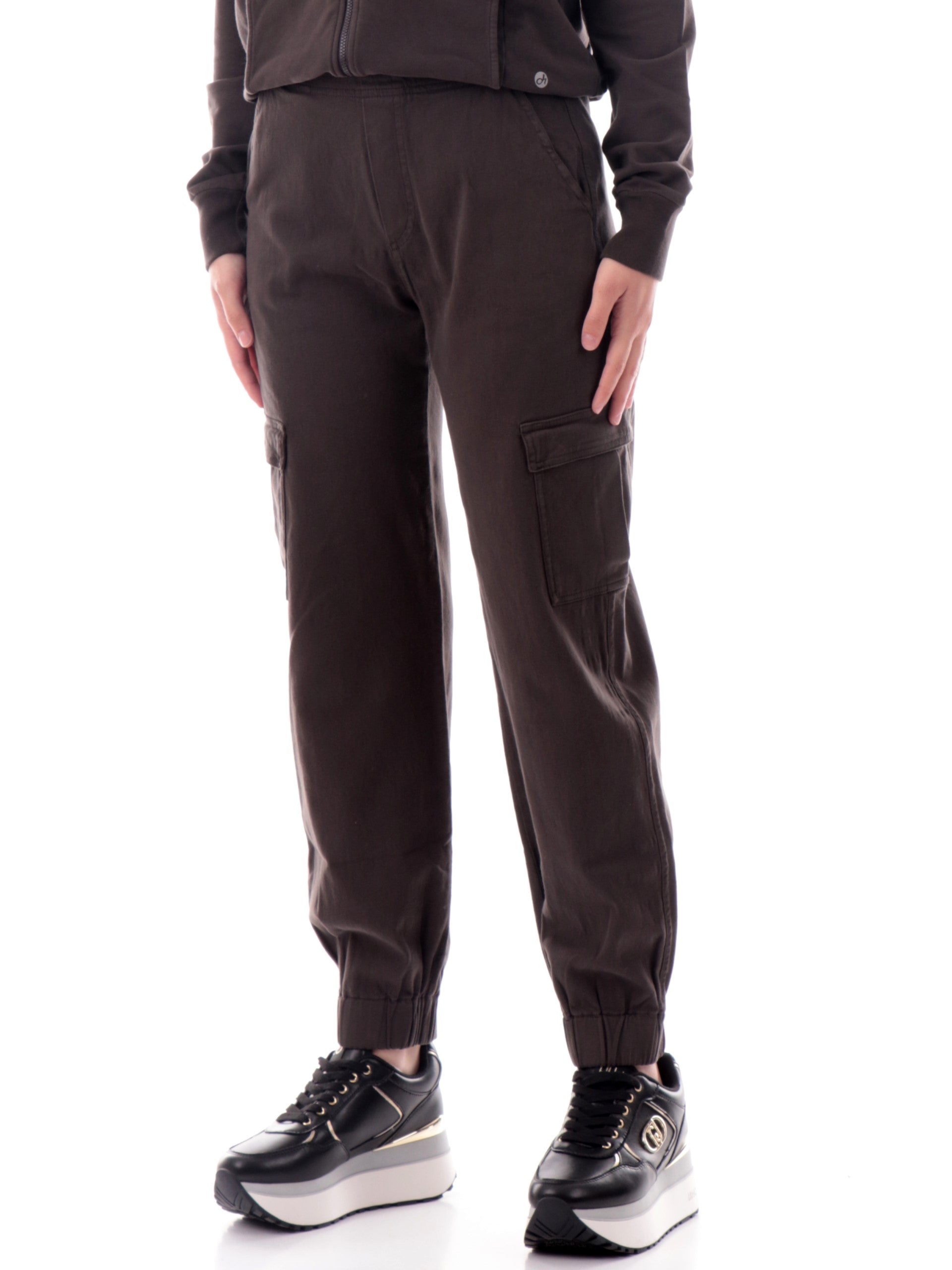 b5d75a4a2e39918f6878bfdea995700a8ce8e04e