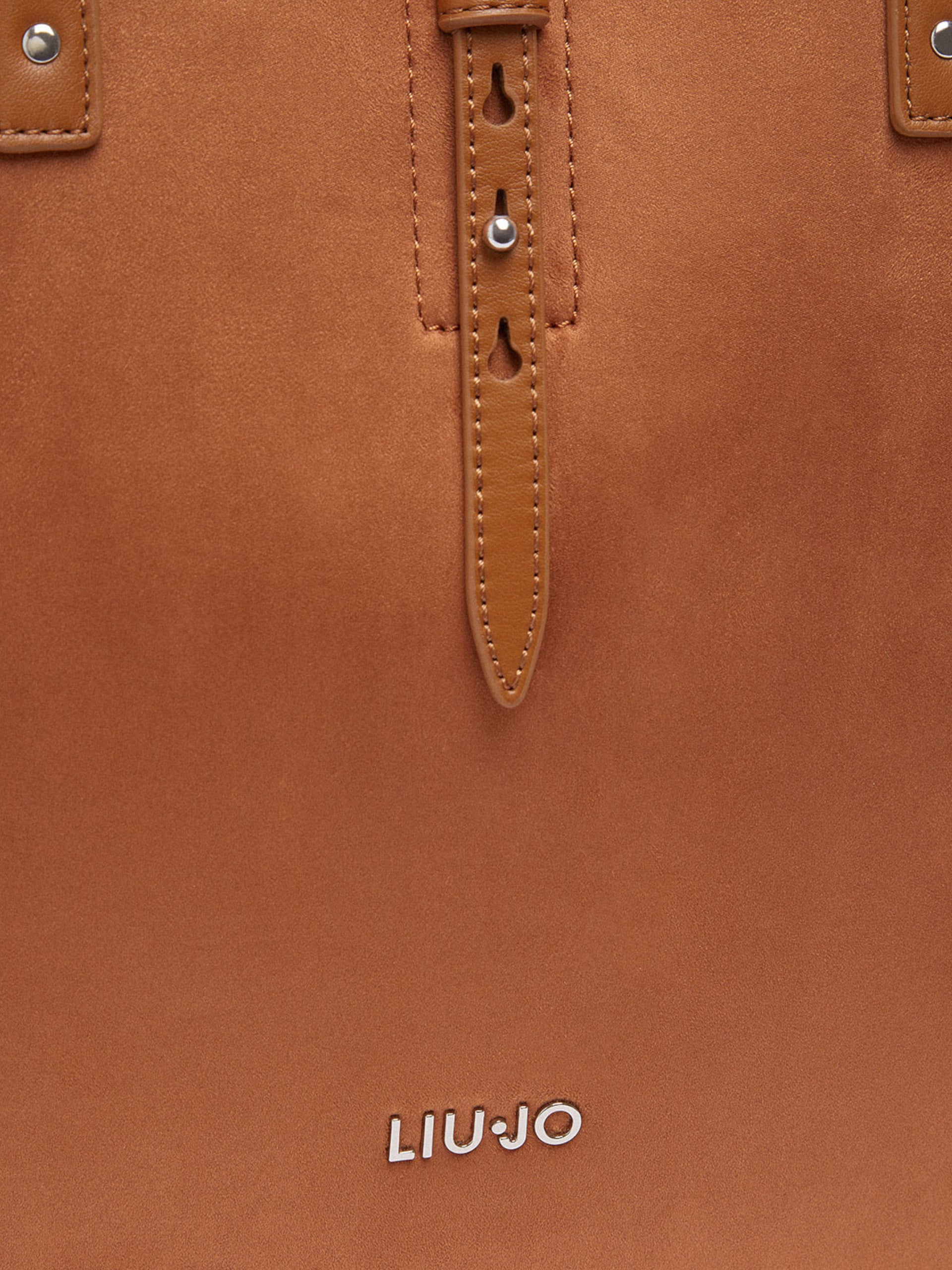 4d98896e7ab404f675aac768f3c2a49ded08afa4