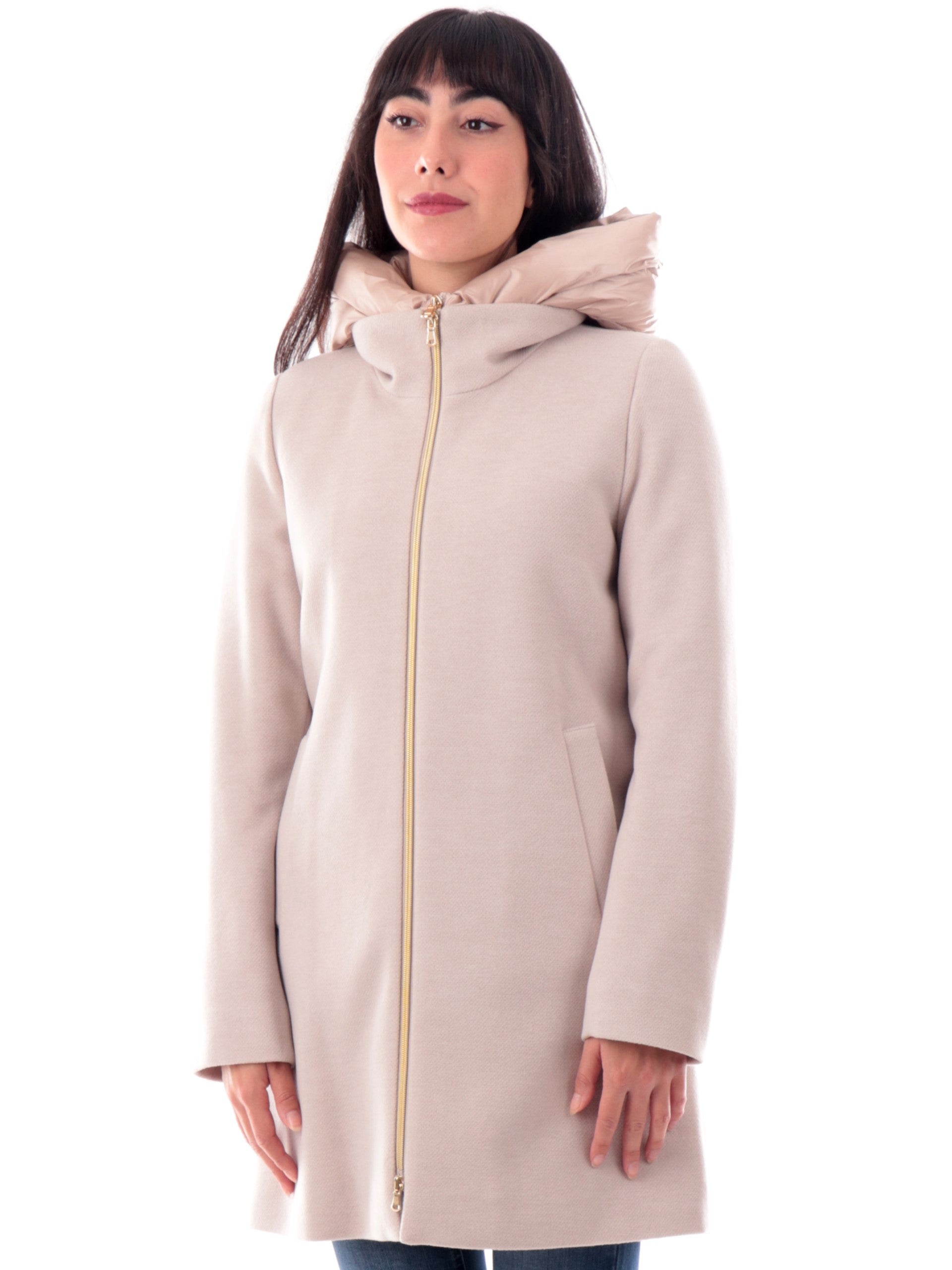 7c6f4b5db35593690b10504103a3031a33f9131b