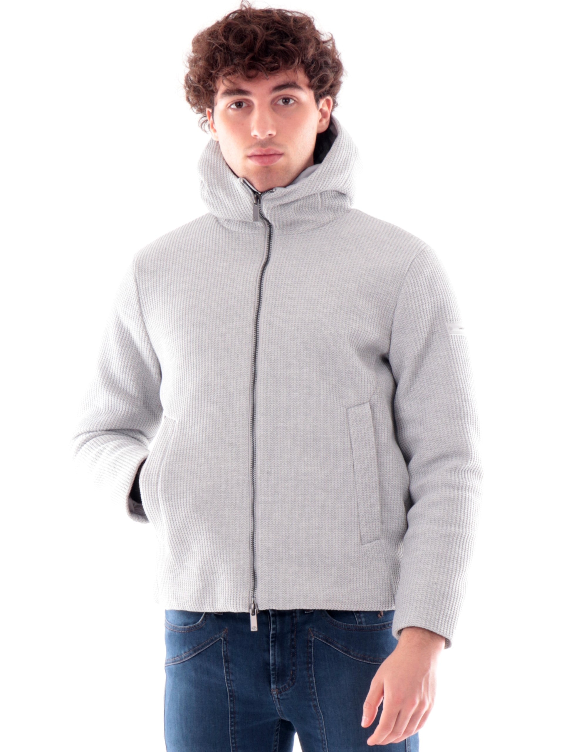 8db50dc51bd5a4f02deeba2500ede30888c0787f