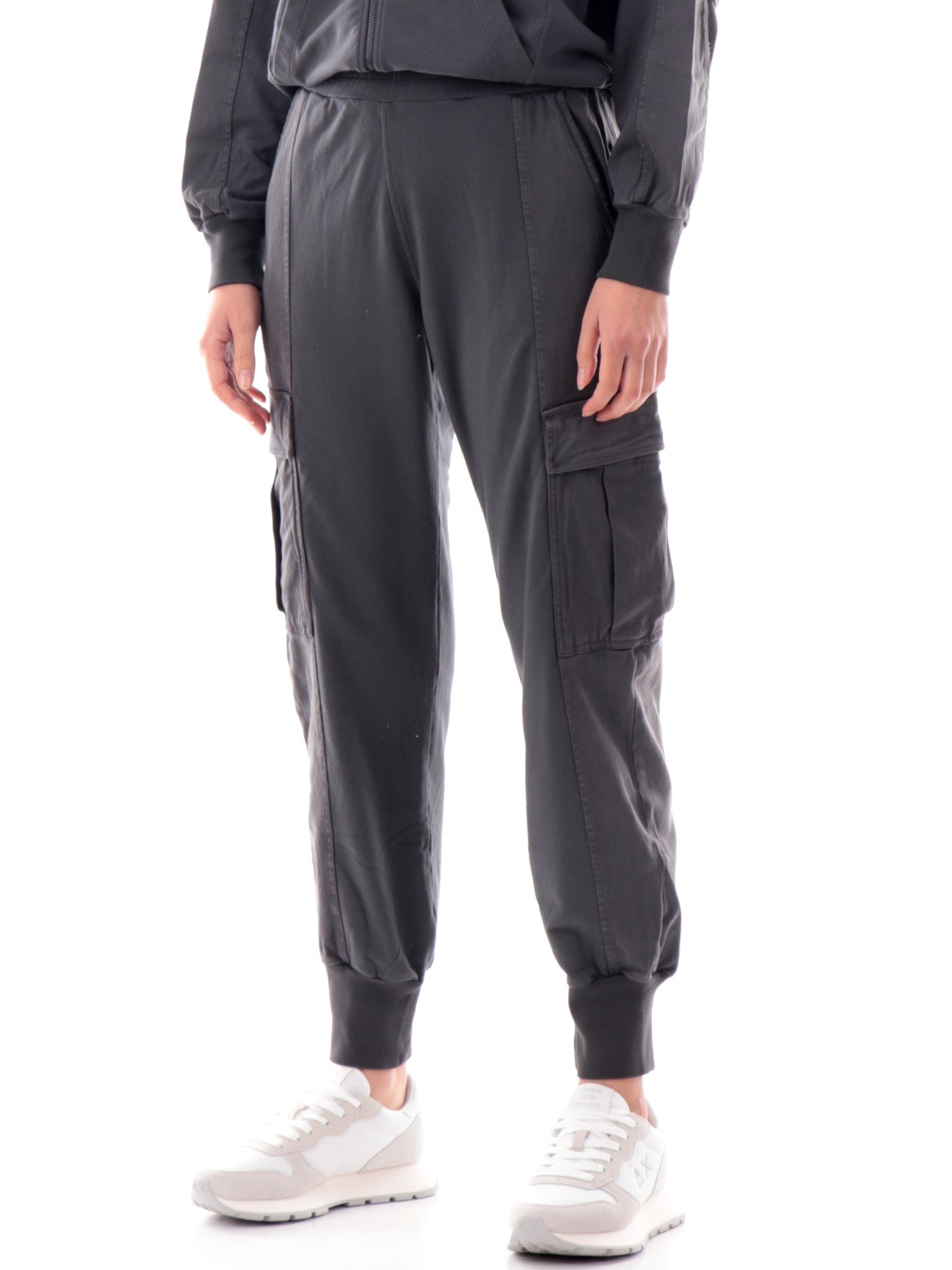 e1954fd3afccf93e6f79215a44e13d0c1555b3e0