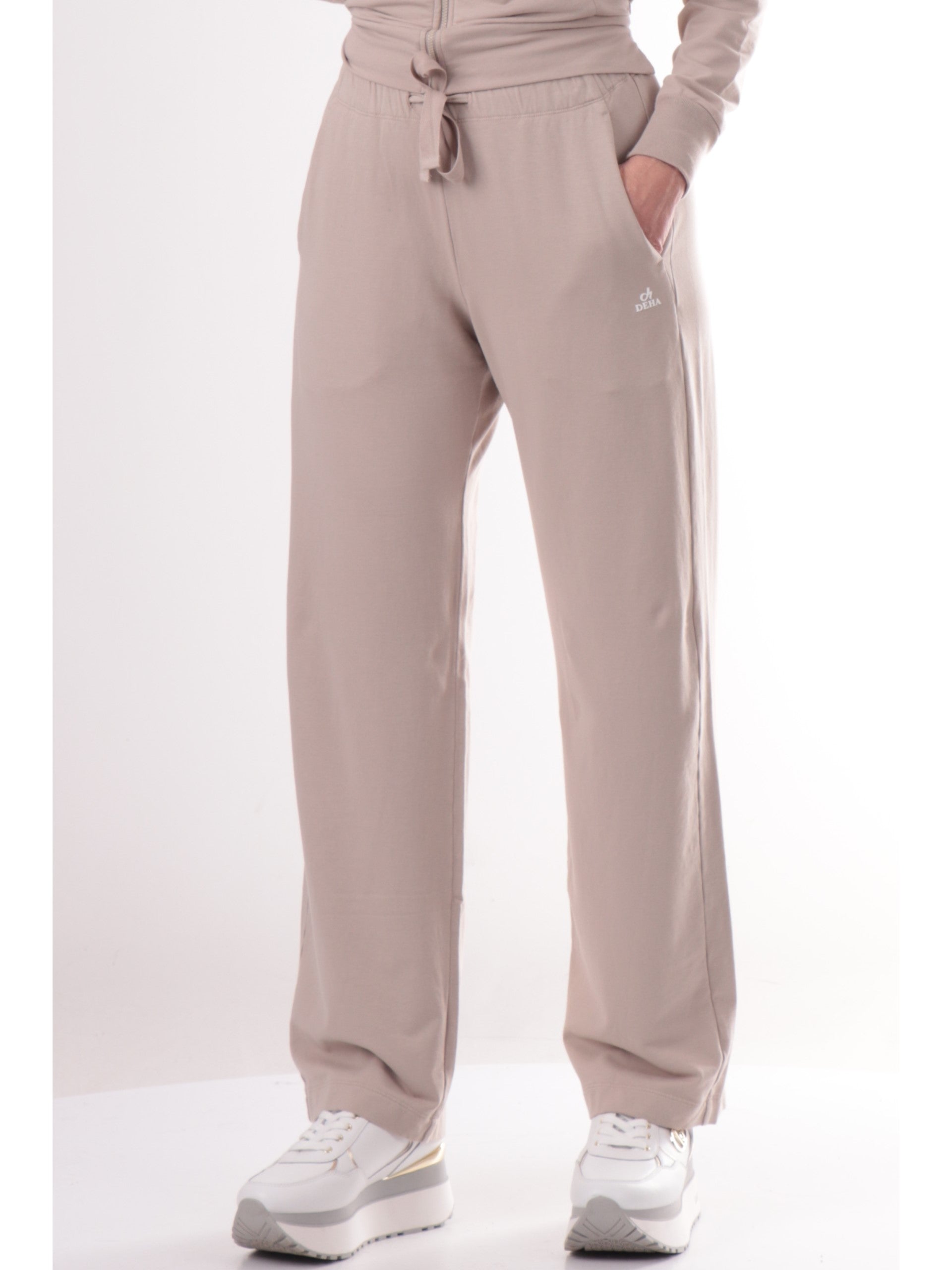 7023b72aa15f11c13c0829725601e059a93de52c