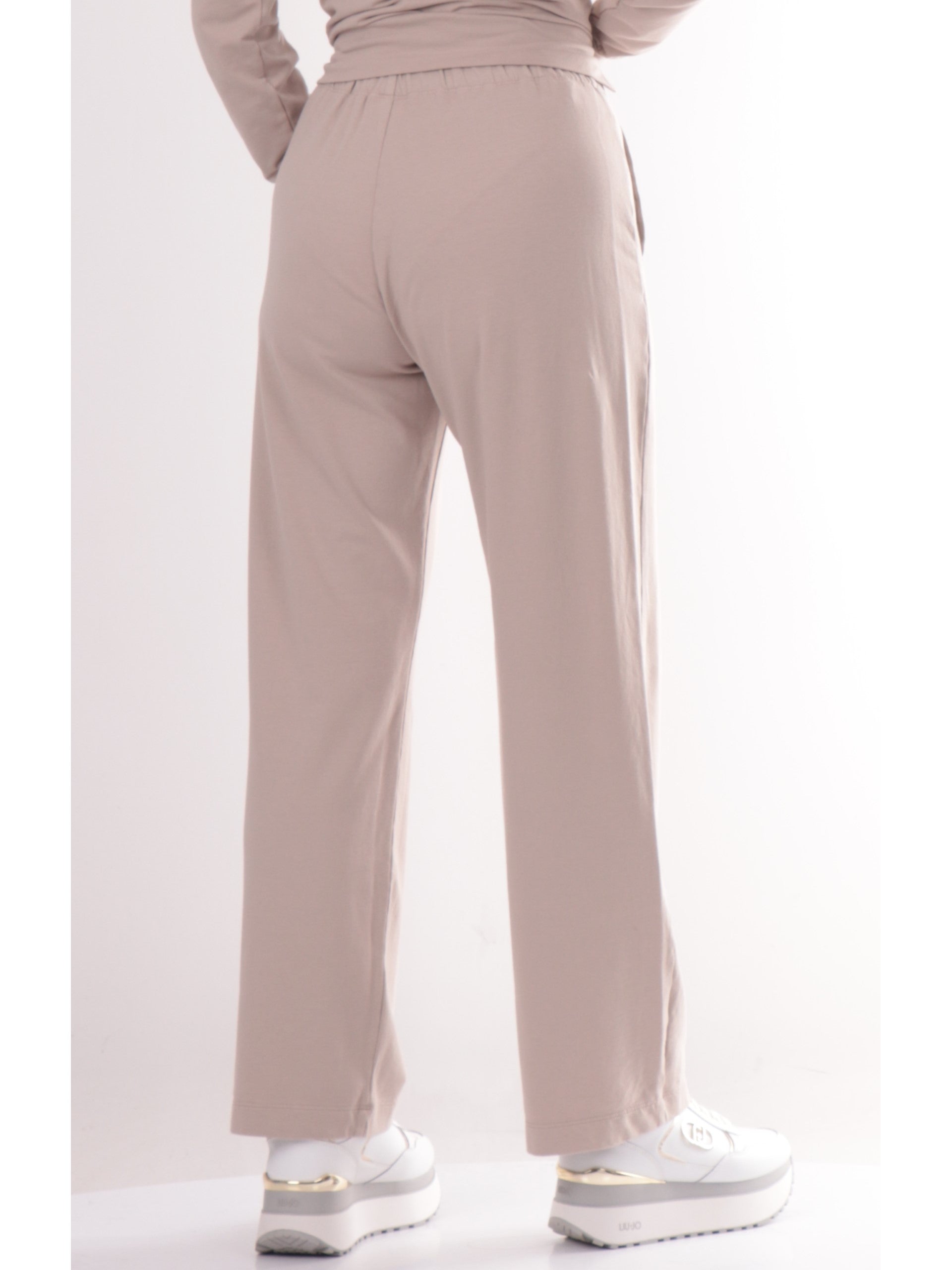 6fb2ac9353a065e31c5e61328b49d3de127c3cc4