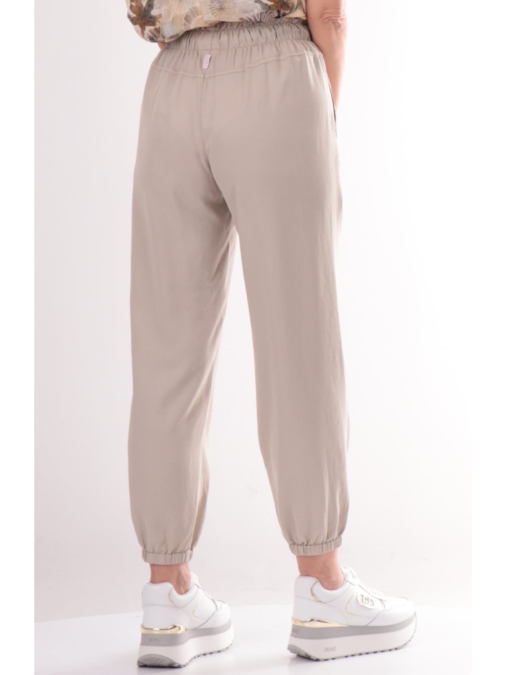 19c1cd0fb156901b90a4b6acc9cf477f2198a294