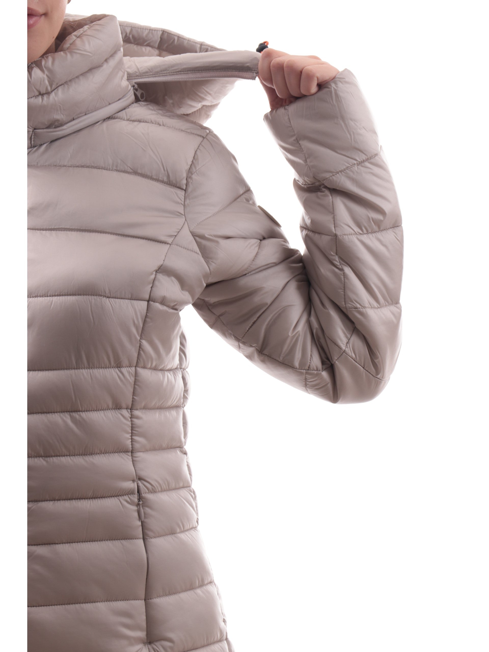 f7b06bd82eb5db4573789bf6fc7e0d03d0215a37