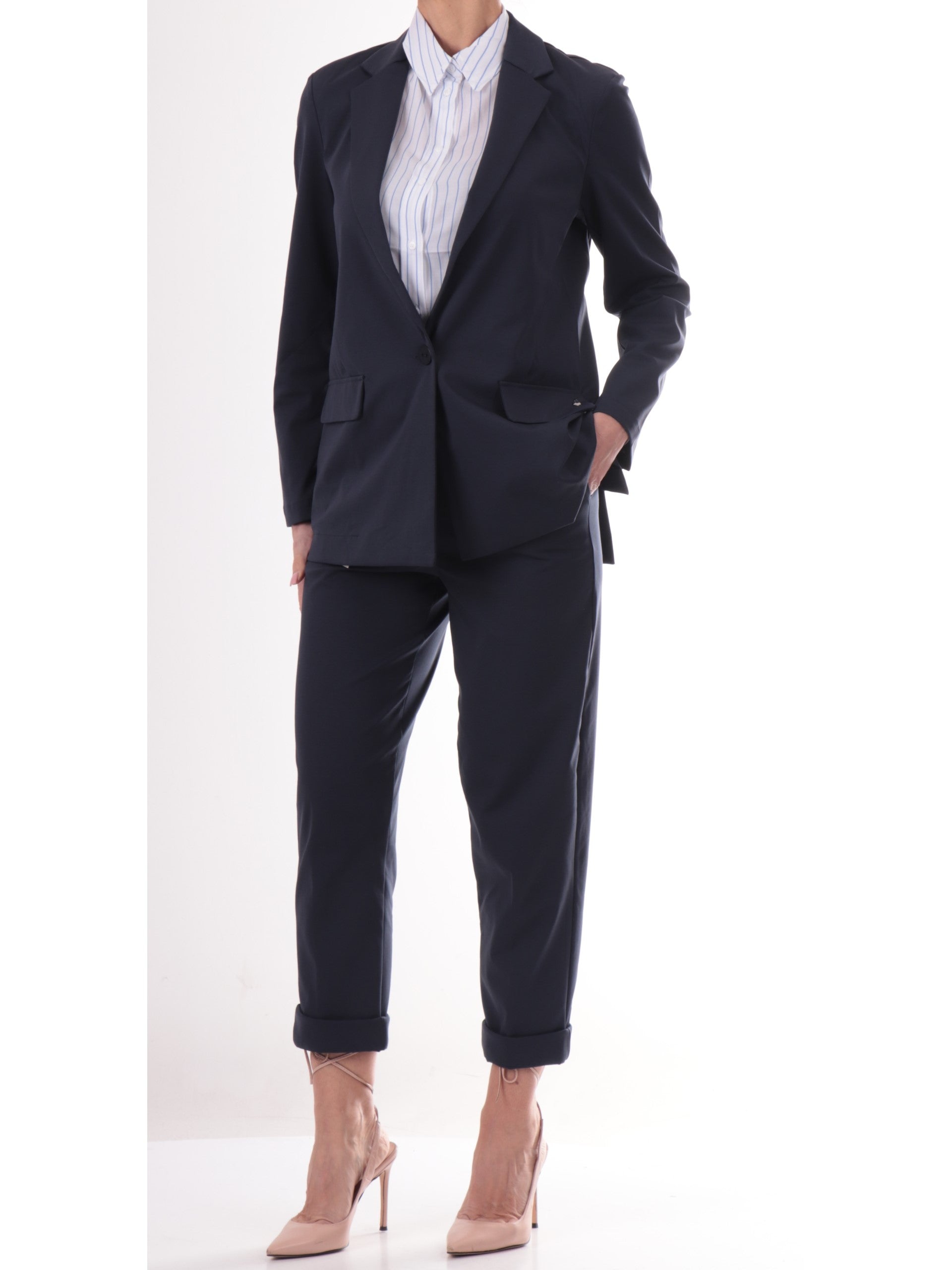 00f0950d976772aafdf438094471a77312a5304b