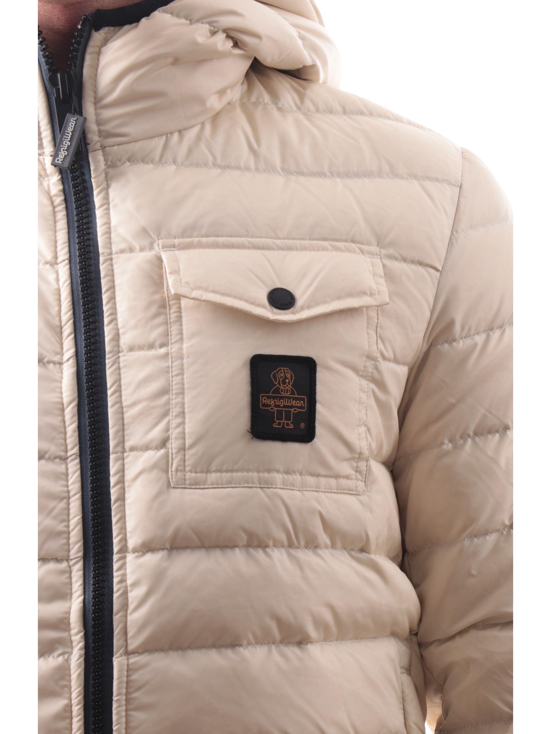 b09764a1117ffa4106d8c6442efd0ae612150107