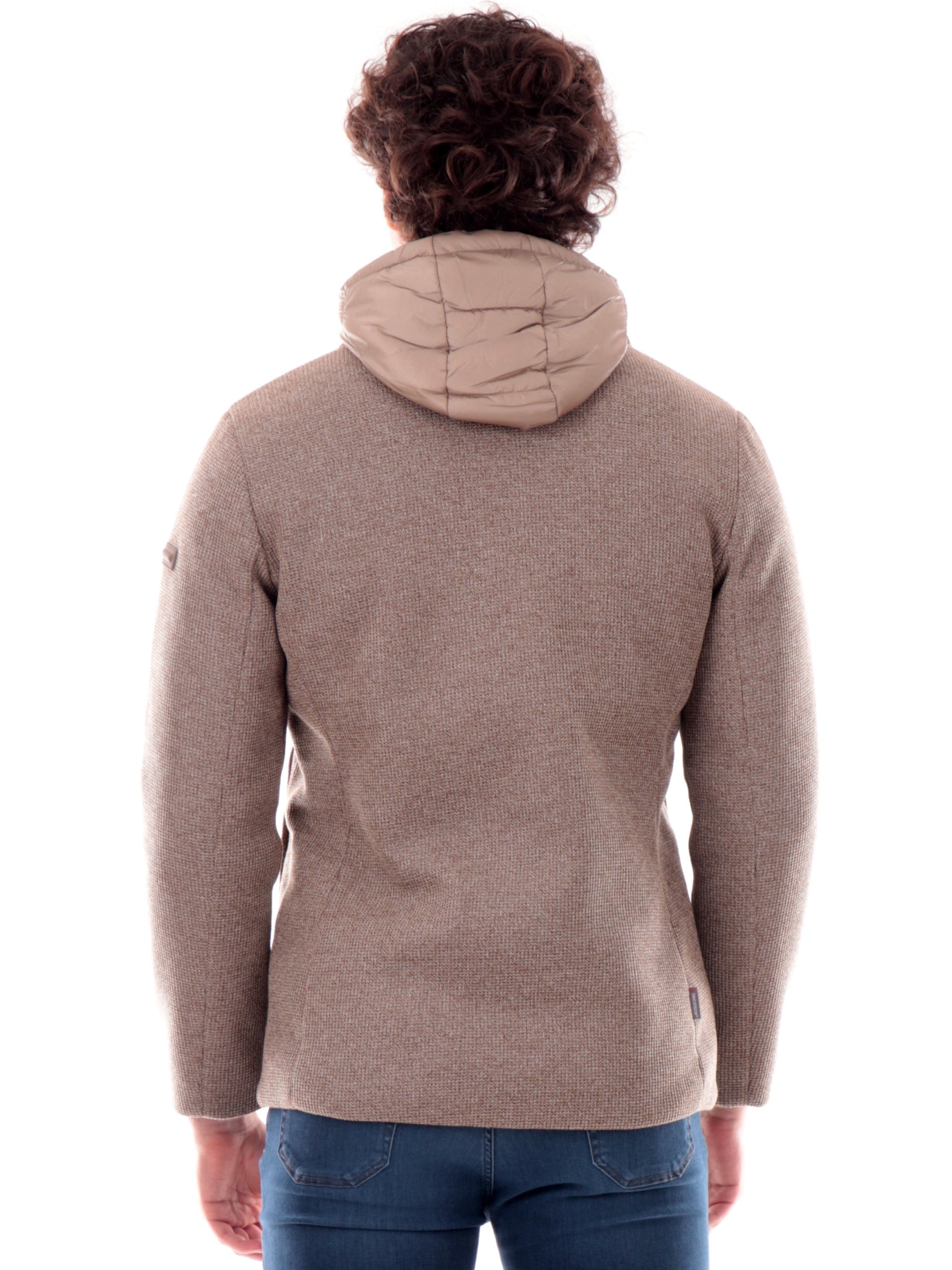 b74b59723bd3bbc7179369994584e75bb994a6dd