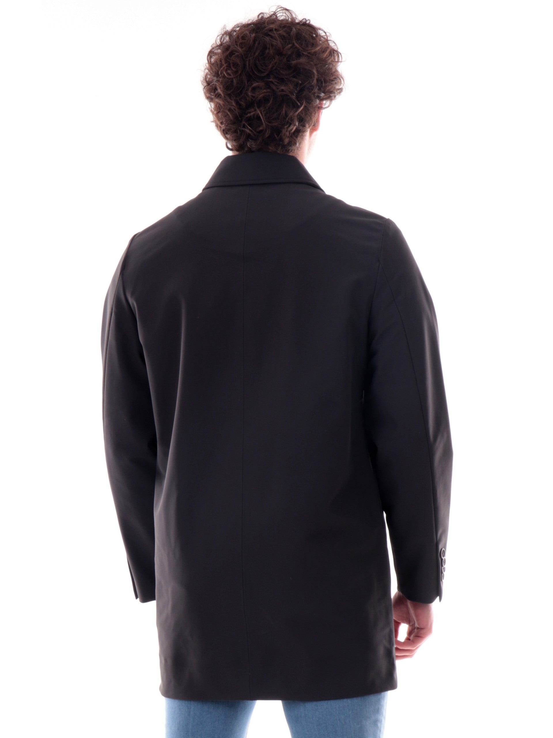 998e4b85ec2d7e16174579f87407d9463af35f67