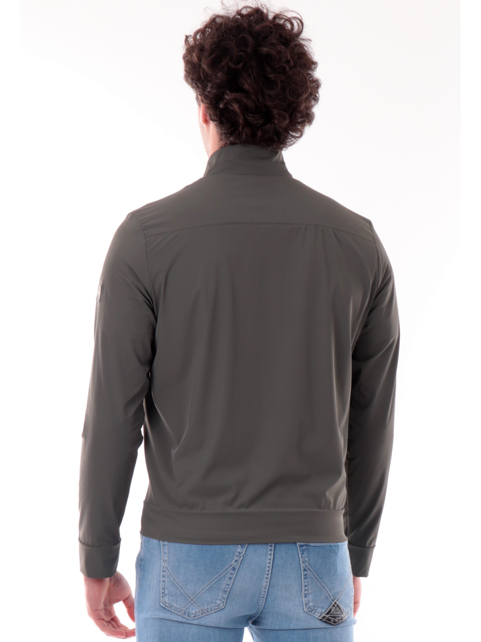 a3640b65a127d7e4bd46dbf7d78b0053d1890f6e