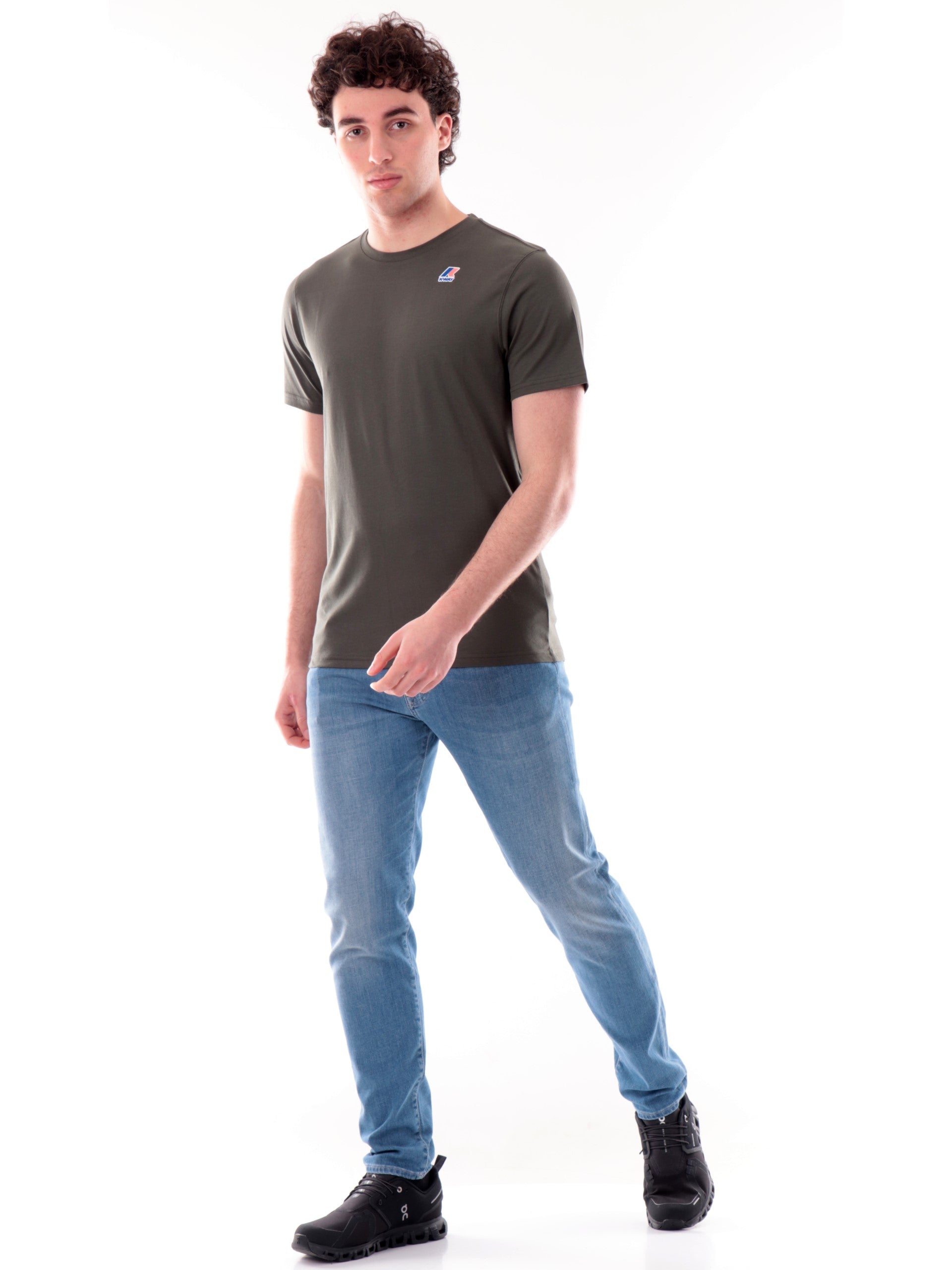 2e5820844b4f1ee6dc168f4fa4e13a18285be031