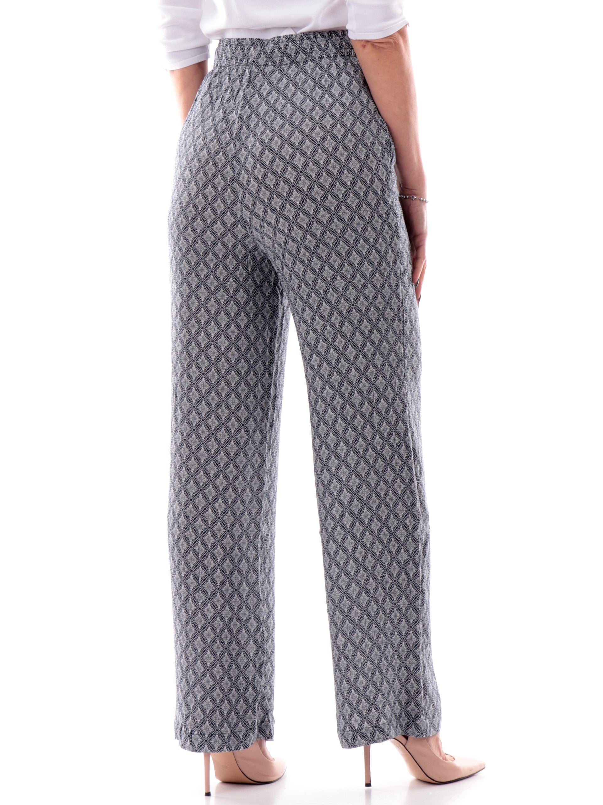 d535b15c1e57afd2a738363a4c5a2f4edca686de