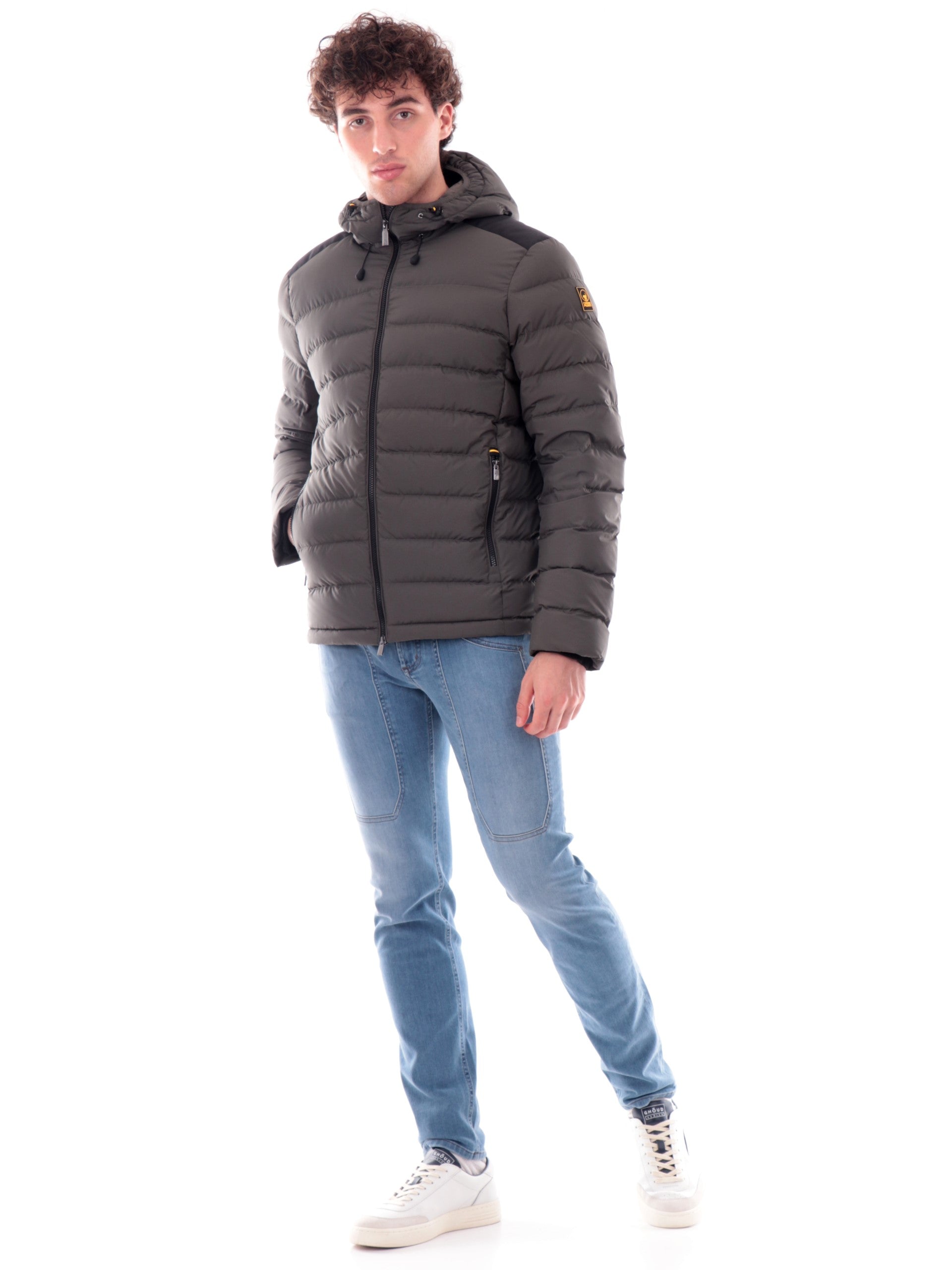 a5e0930cd1d29d453cc10a71b2a8dcea3cb59075