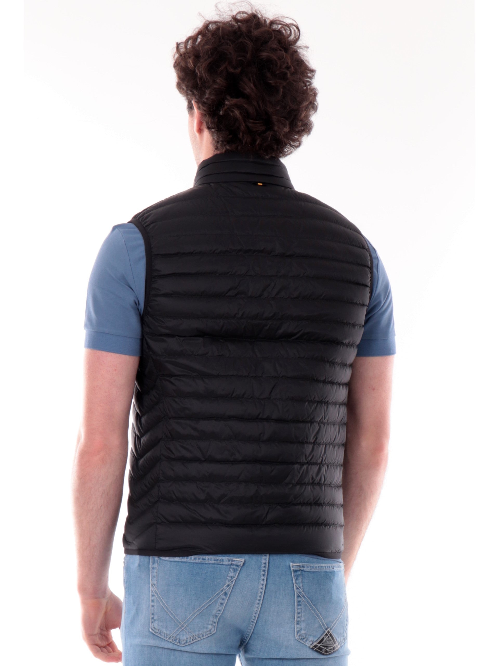 e7ad53916b7a2cfa26c8bee99956e98d22b6221b