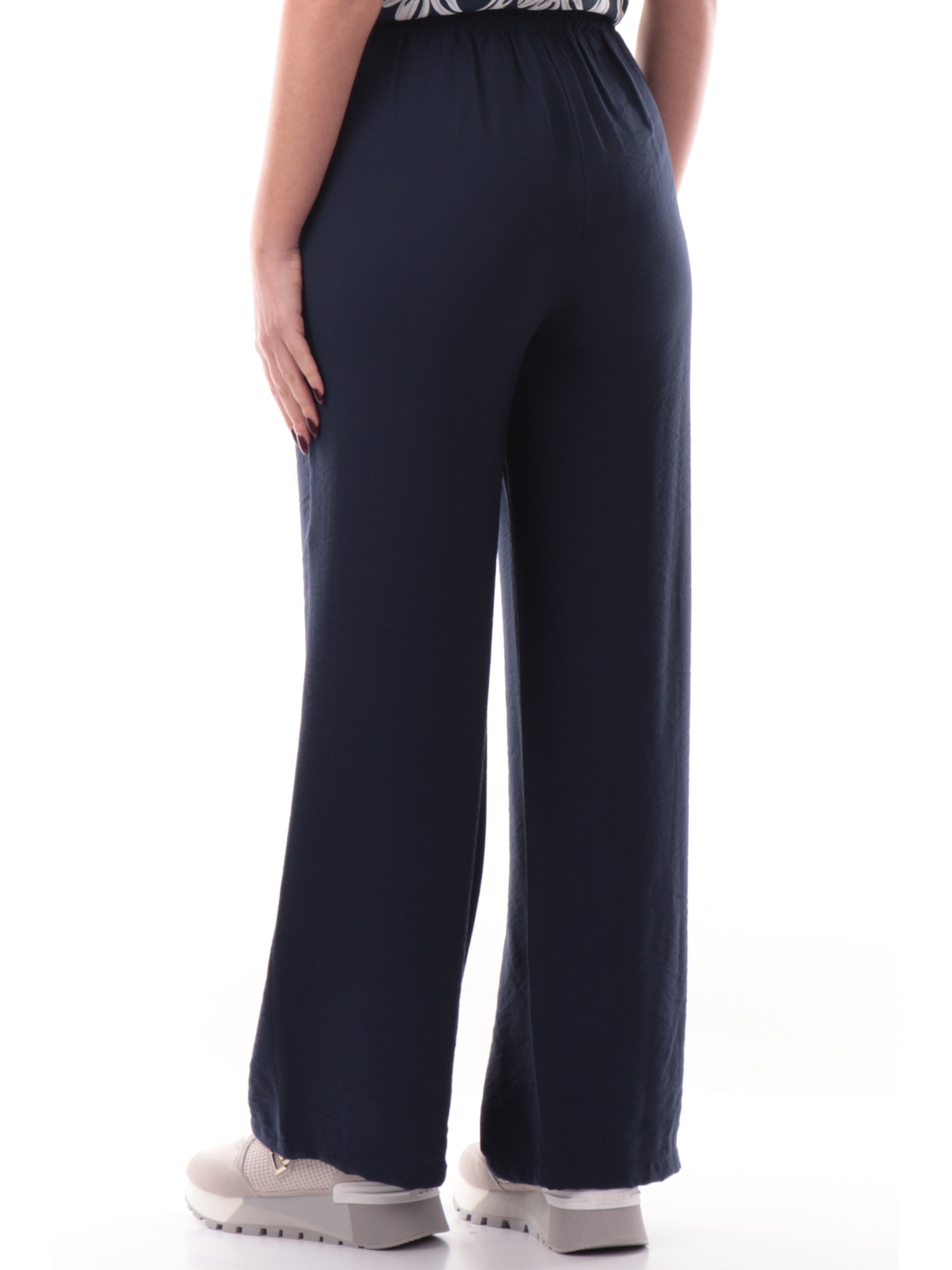 efdd4f6a655f5c53a370badb841461e43f5d9efe