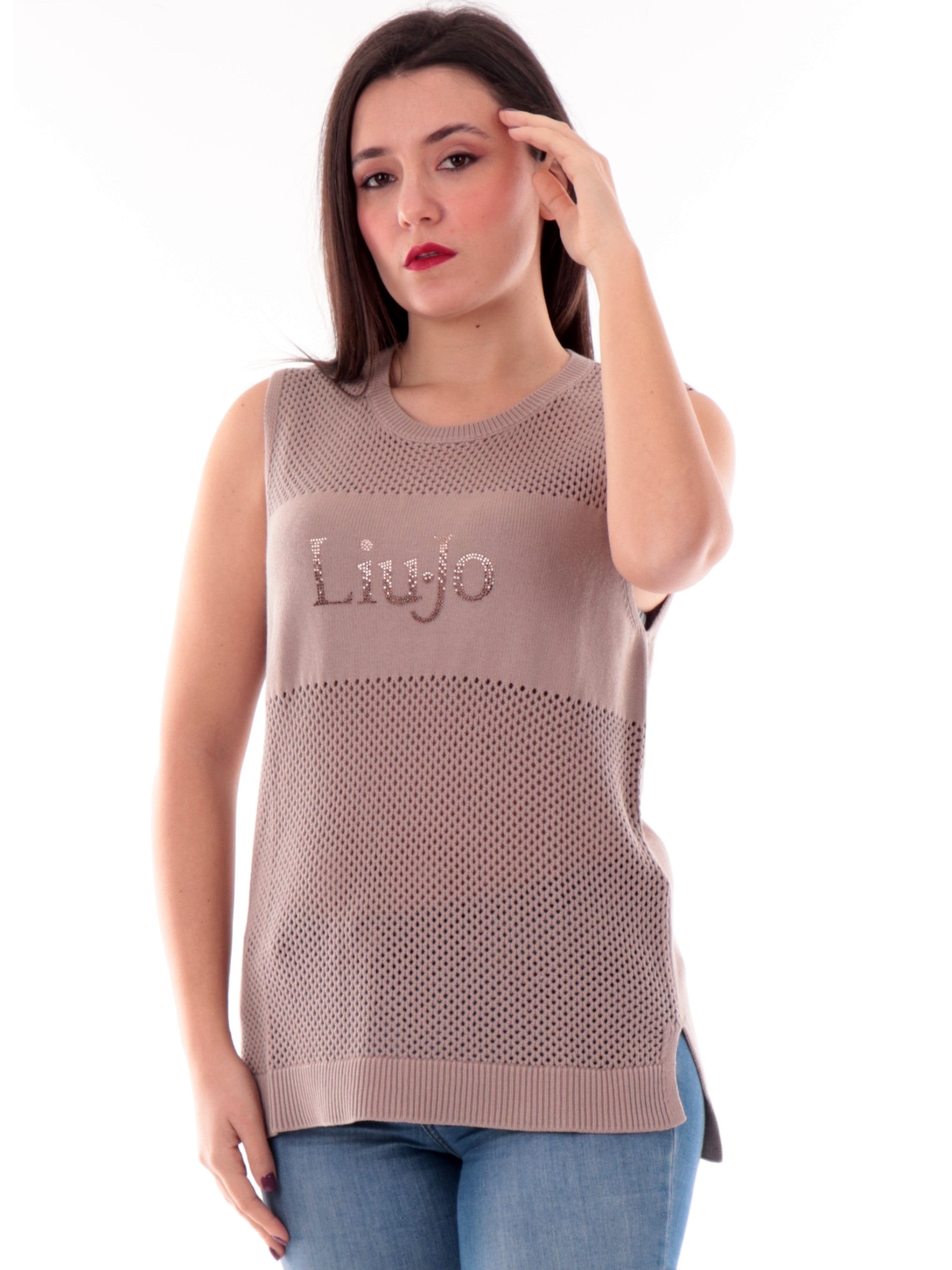 f996322060cdad223670d5801dd03c8cb5b8afd9