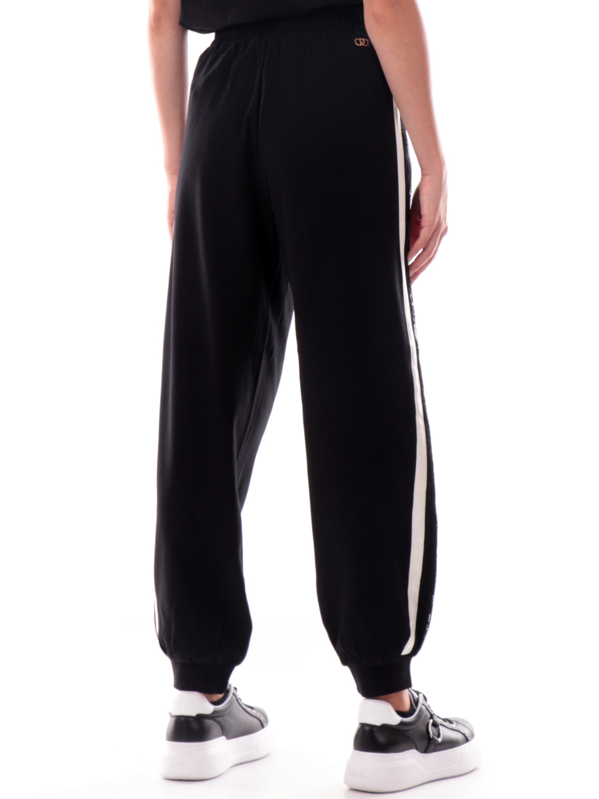 2fc51c22a05b90f497e6ec2bcfca5fb047ec8185