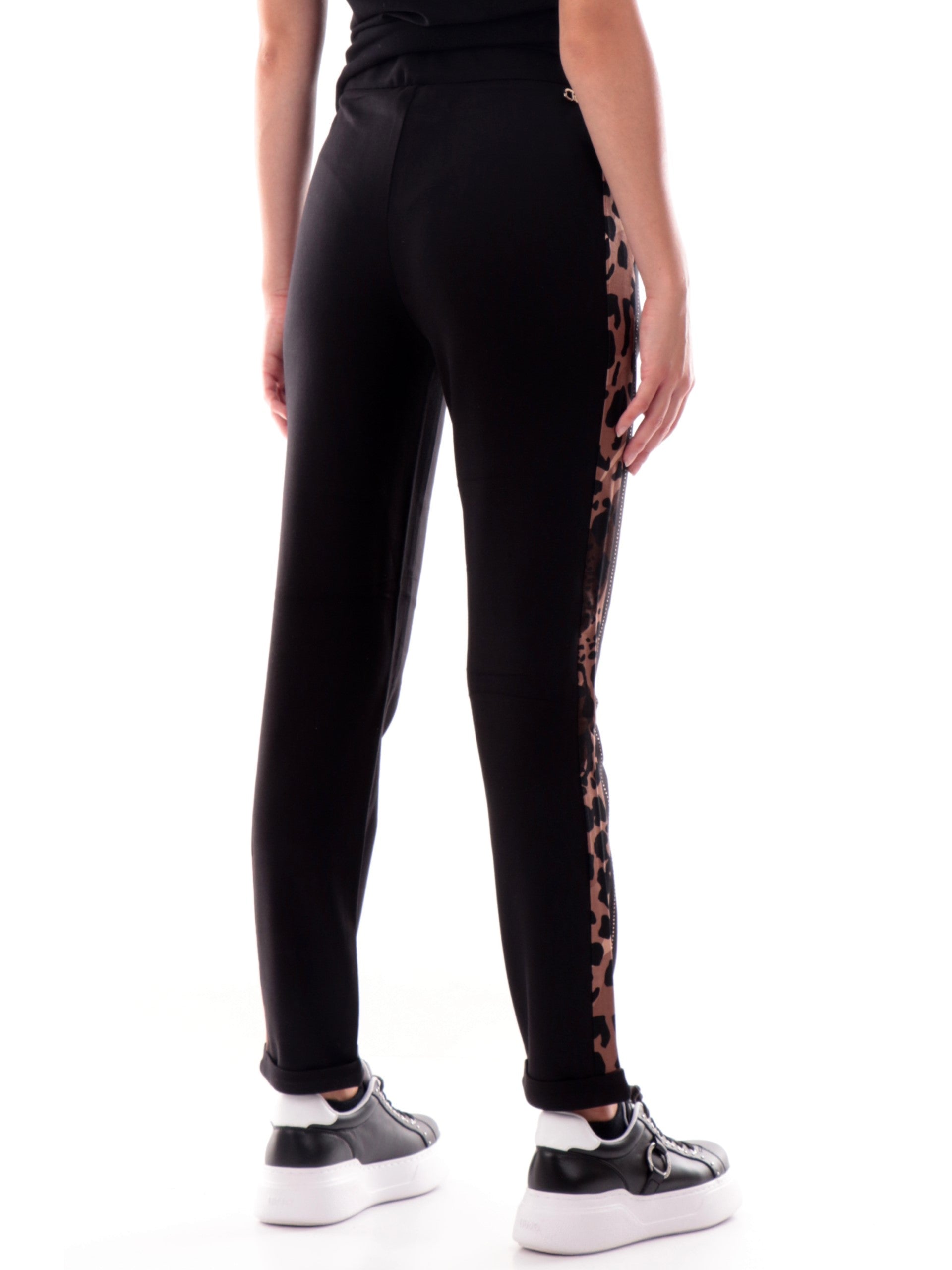 e9ccf9f5aee722e442a8f3bb1cefba255edc0950