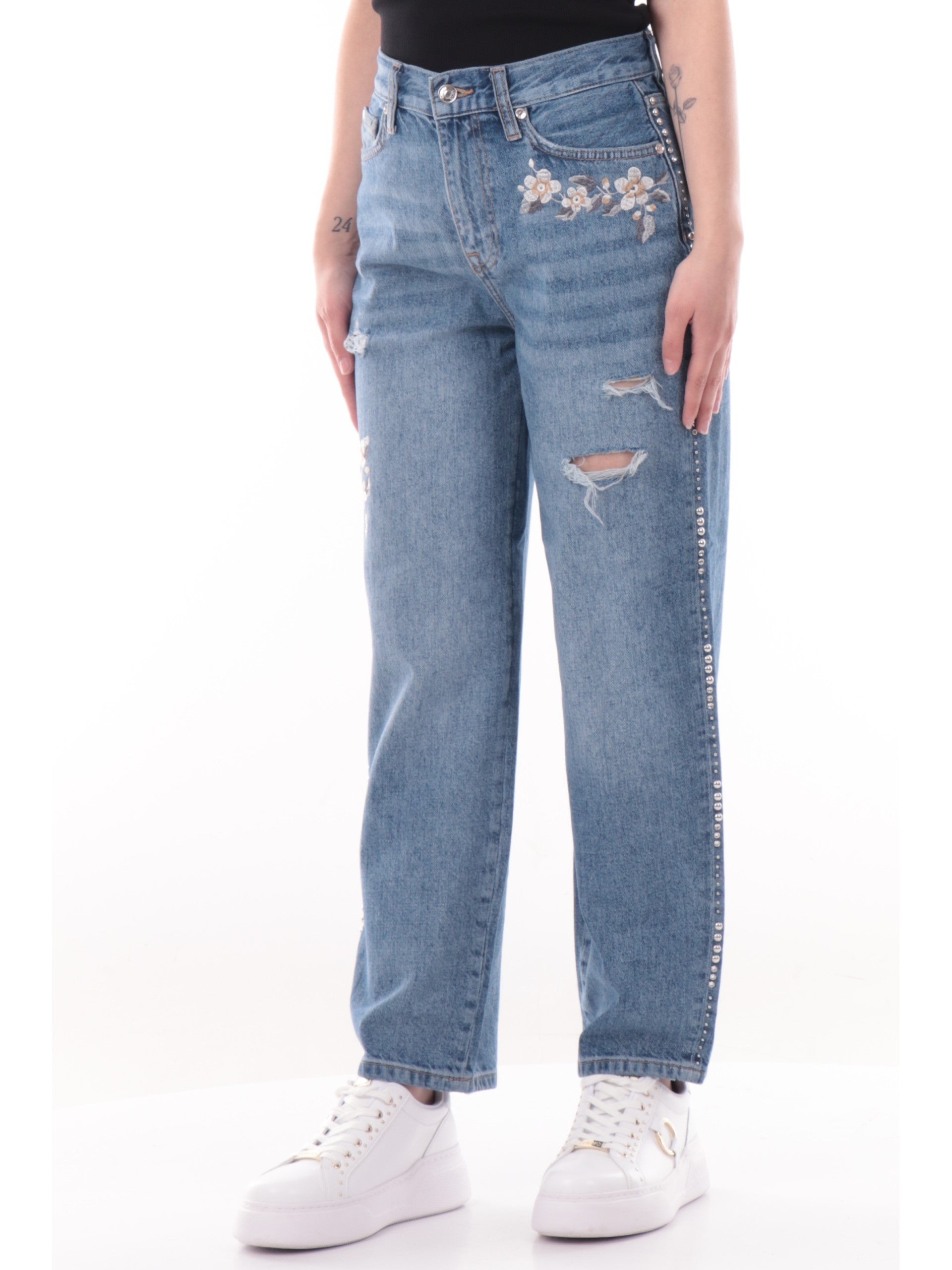 5ee1af1b5e1798b5ef1059fdcbe1862164817574