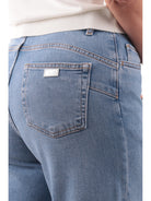 781e2c3acd2de28a0e77e0d1397865d64fb82bd9