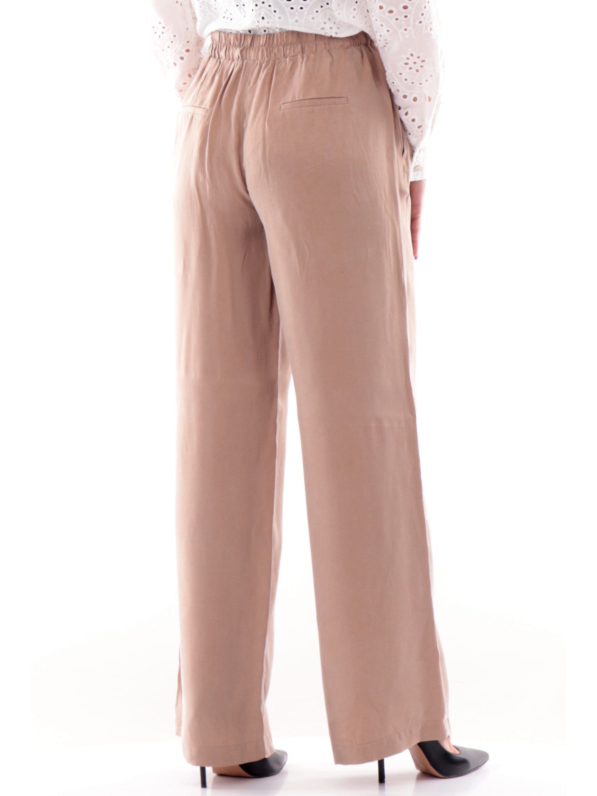 e65ed90c07607ec4d106c9da85b20cc56e27f8fa