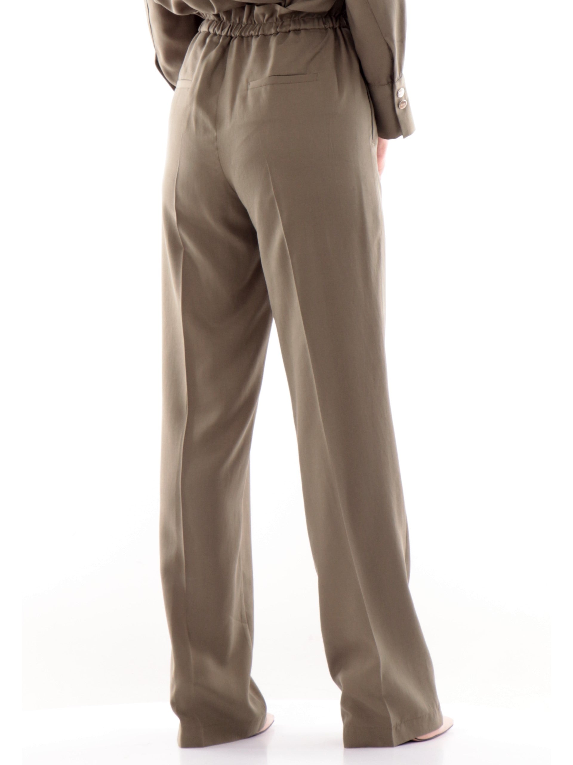 0052c2a2b001467de99af8bded82c2e5c732a437