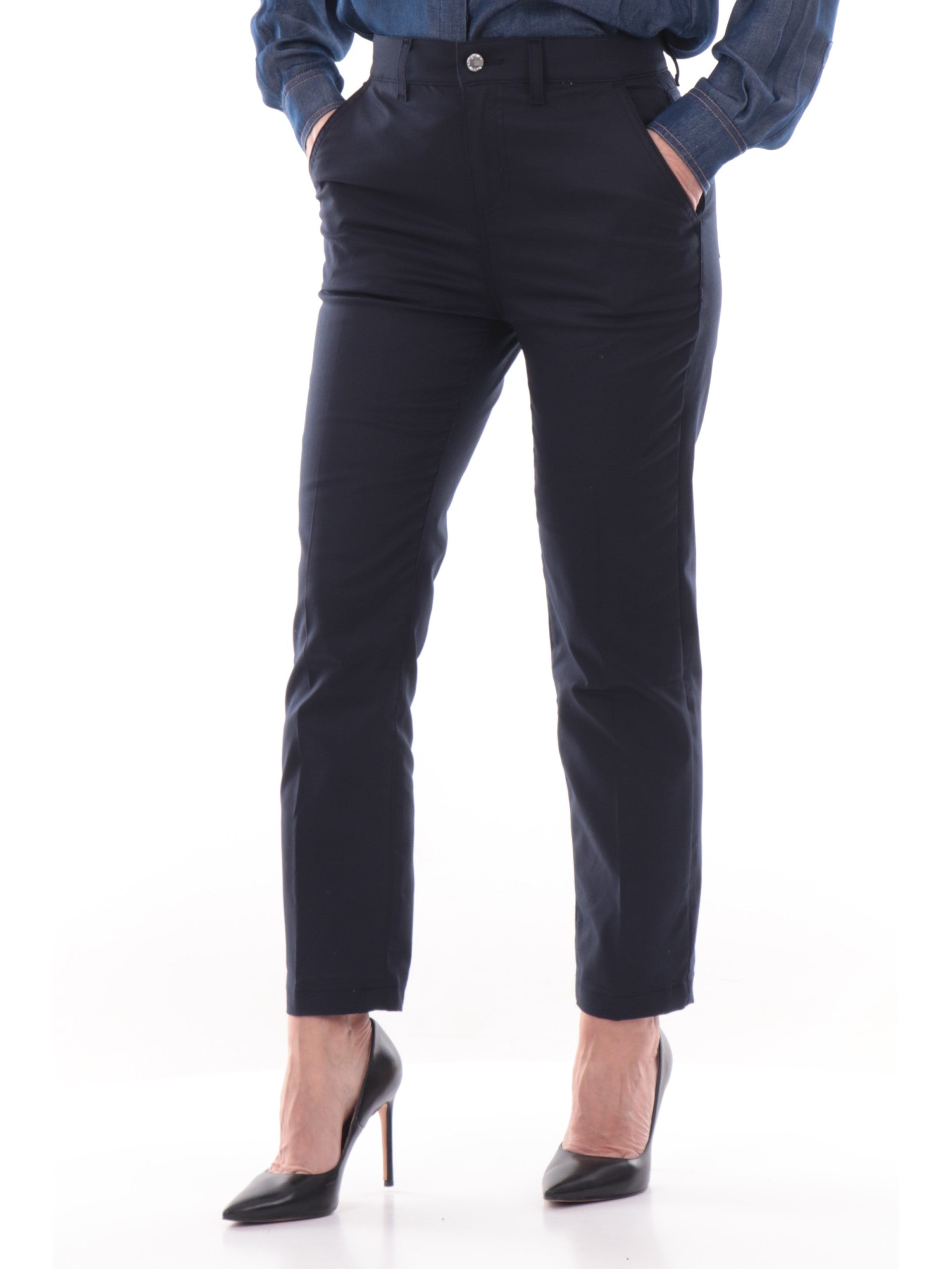 b221e08b10bc38ff85a5963927120d6a3585d958