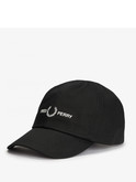 cappello fred perry nero con visiera hw4630 